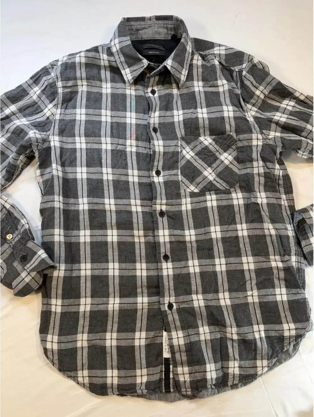 Rag & Bone gray and white plaid button-up shirt in a M #plaid #preppy